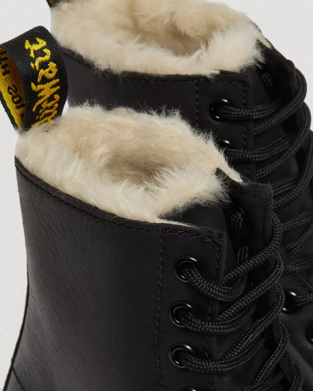 1460 Serena Wyoming Boots in Black