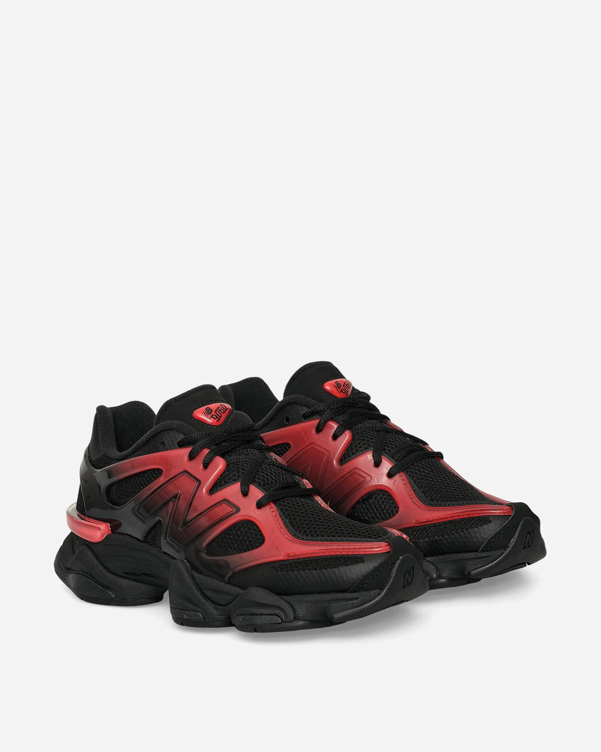 9060 Sneakers Blast Red / Black