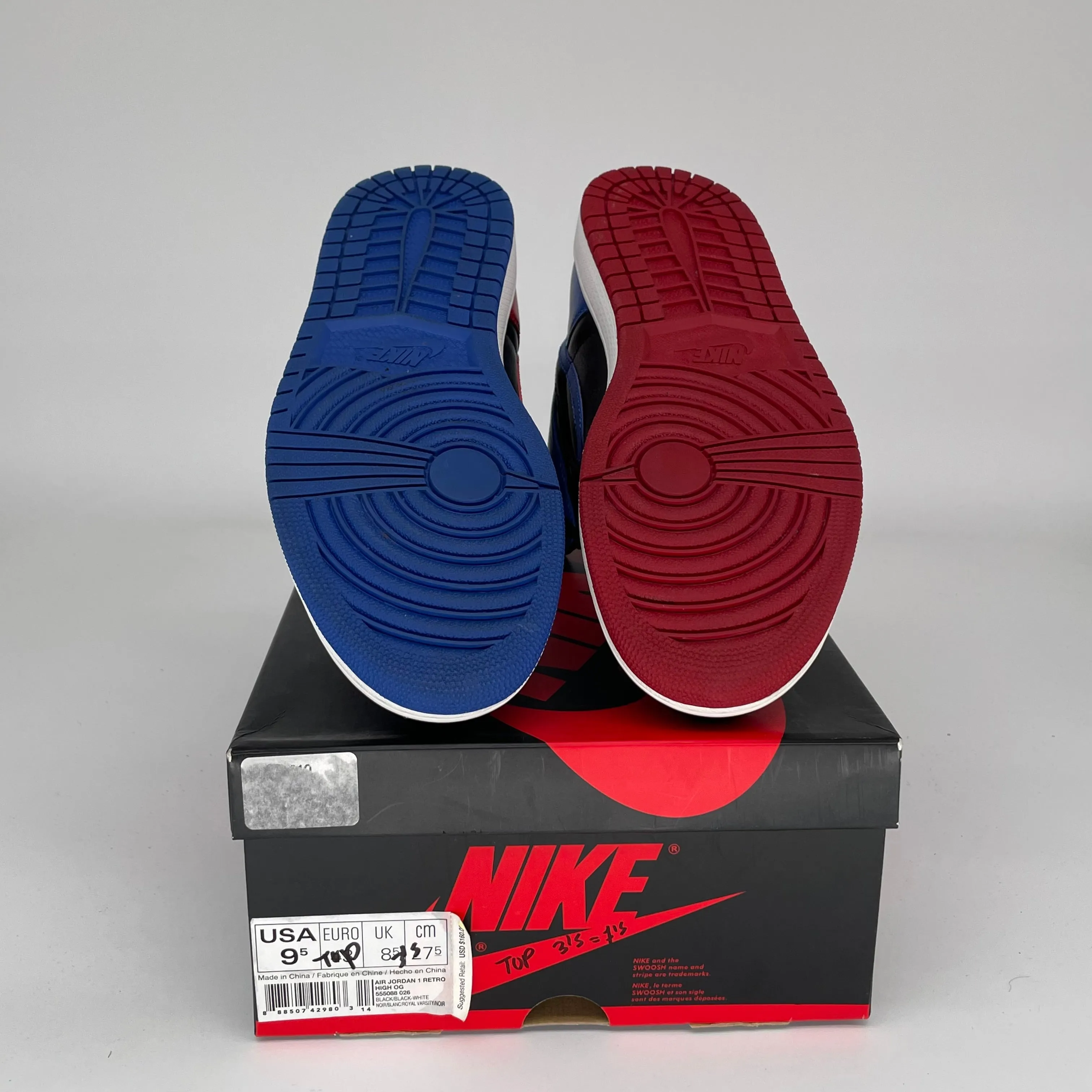 AIR JORDAN 1 TOP 3 SIZE 9.5 555088-026