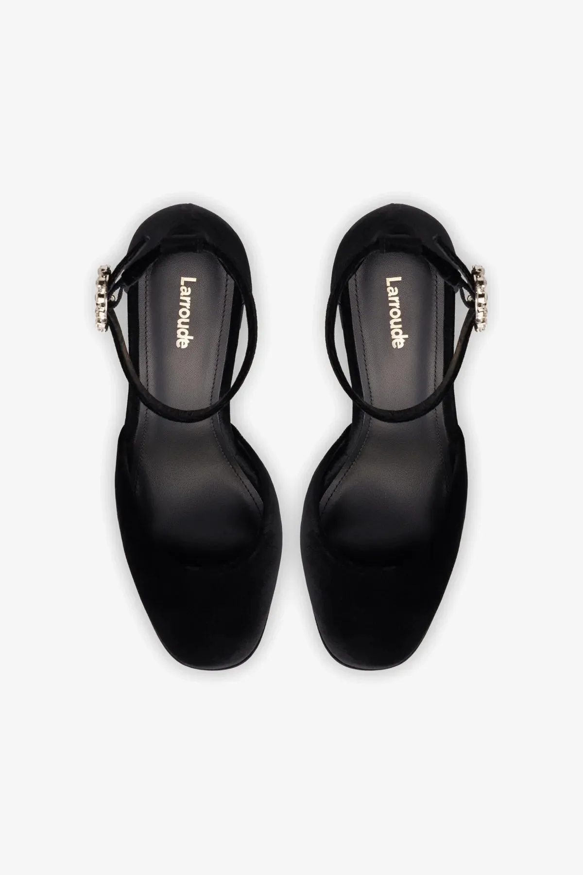 Ari Pump In Black Velvet