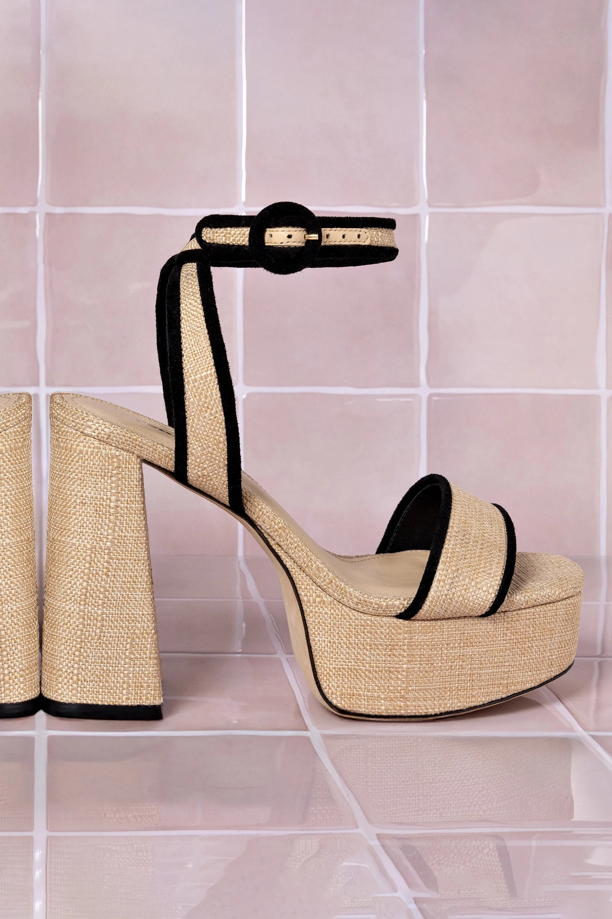 Dolly Sandal In Beige Raffia and Black Trimming