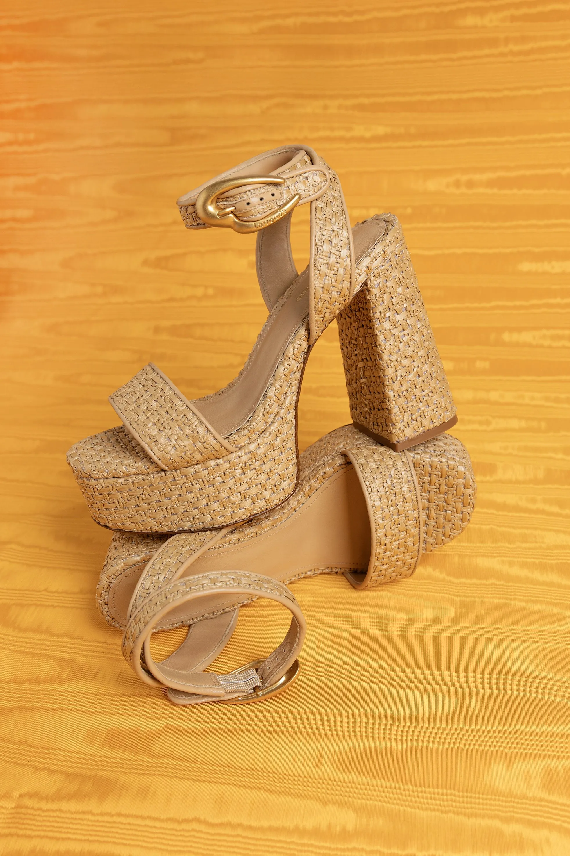 Dolly Verona Sandal In Beige Leather and Natural Raffia