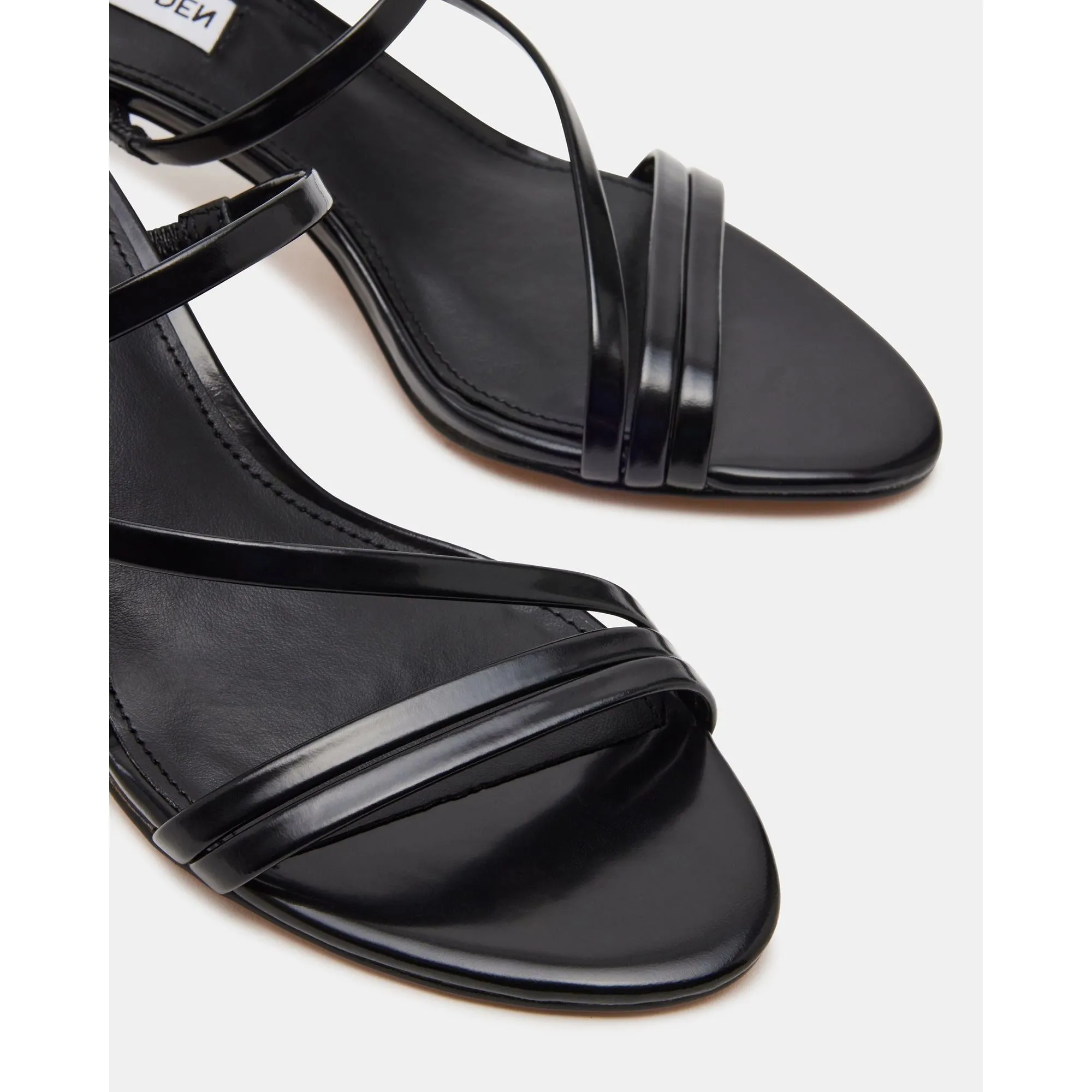 Lamora Black Box Leather