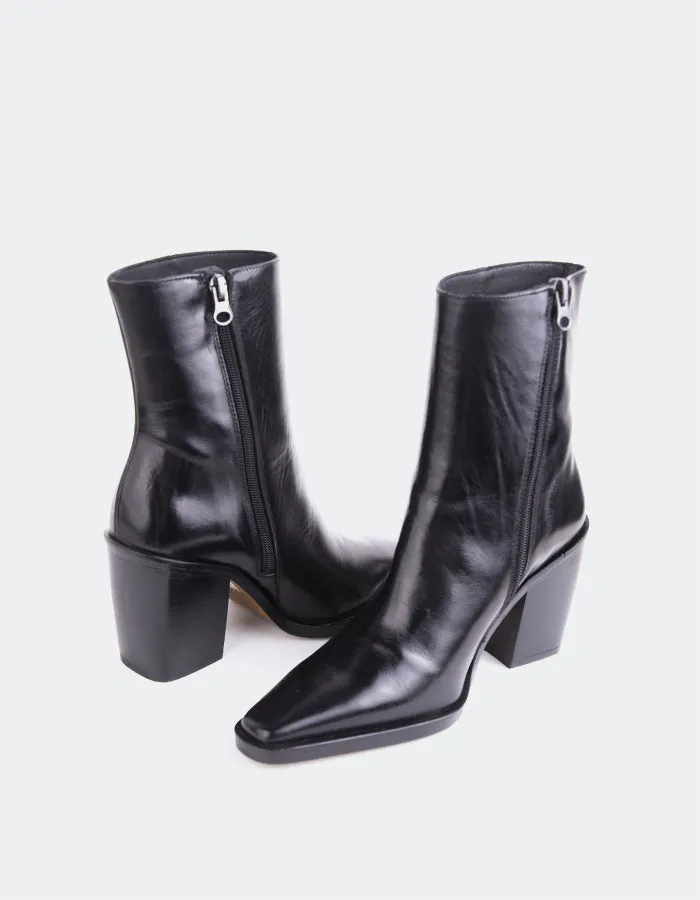 Meraly Black Leather