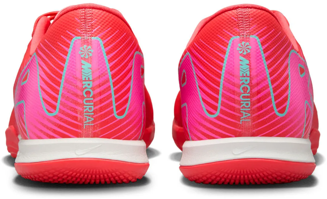 Nike Mercurial Vapor 16 Academy IC Low Top Soccer Shoes