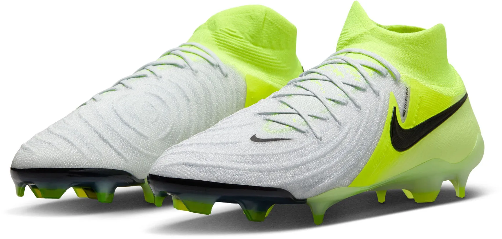 Phantom Luna 2 Elite FG High-Top Men's Football Boots