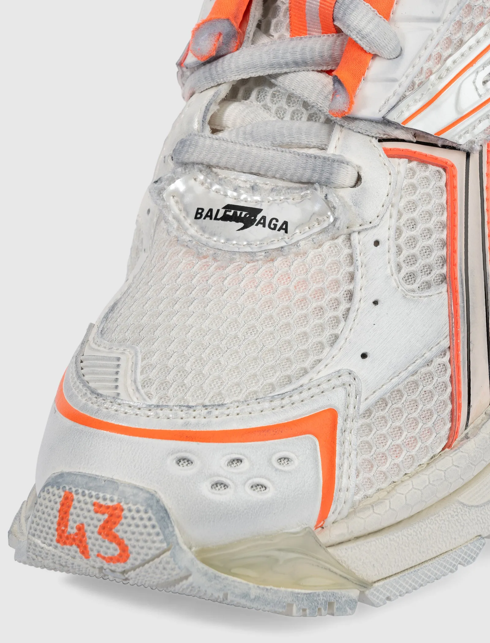 RUNNER SNEAKER