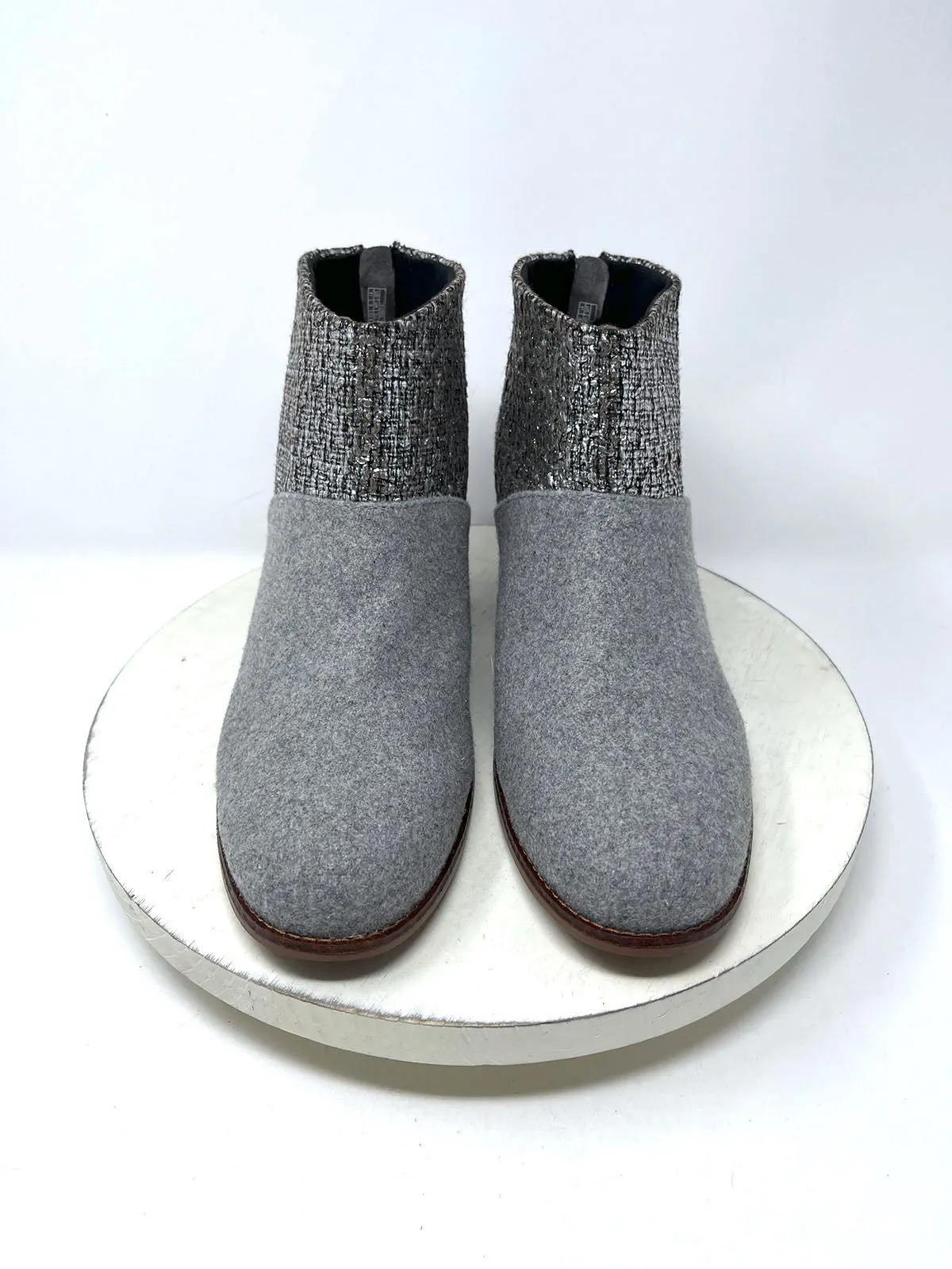 Toms Size 11 W Gray & Silver Textured Booties NWOB
