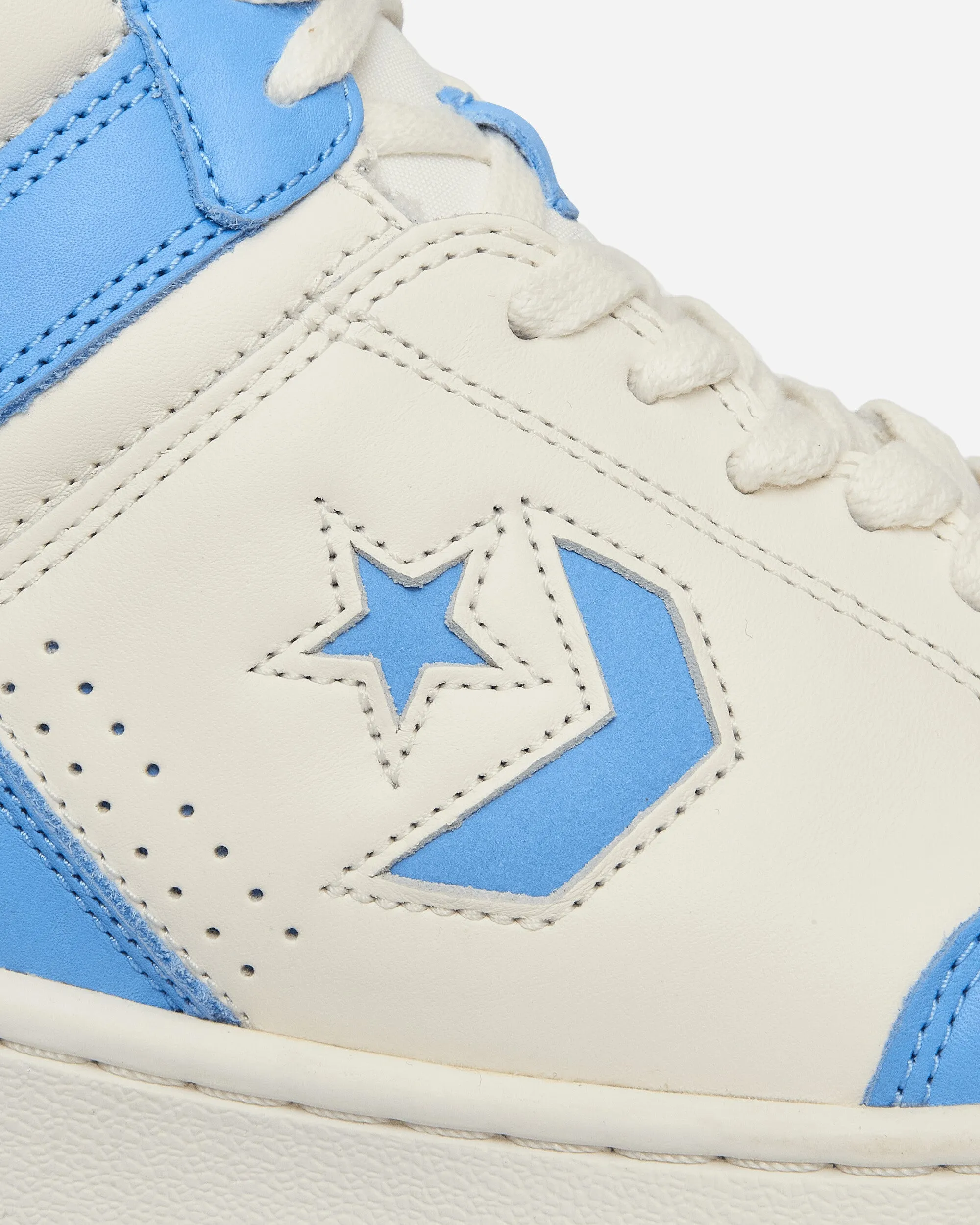 Weapon Mid Sneakers Light Blue / Vintage White