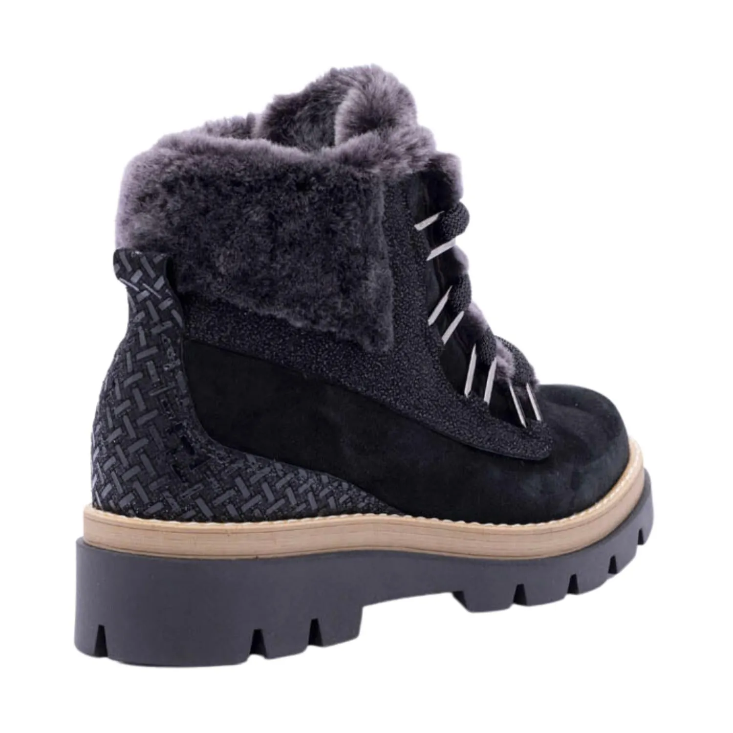 Women's Clara Shearling Boot In Black