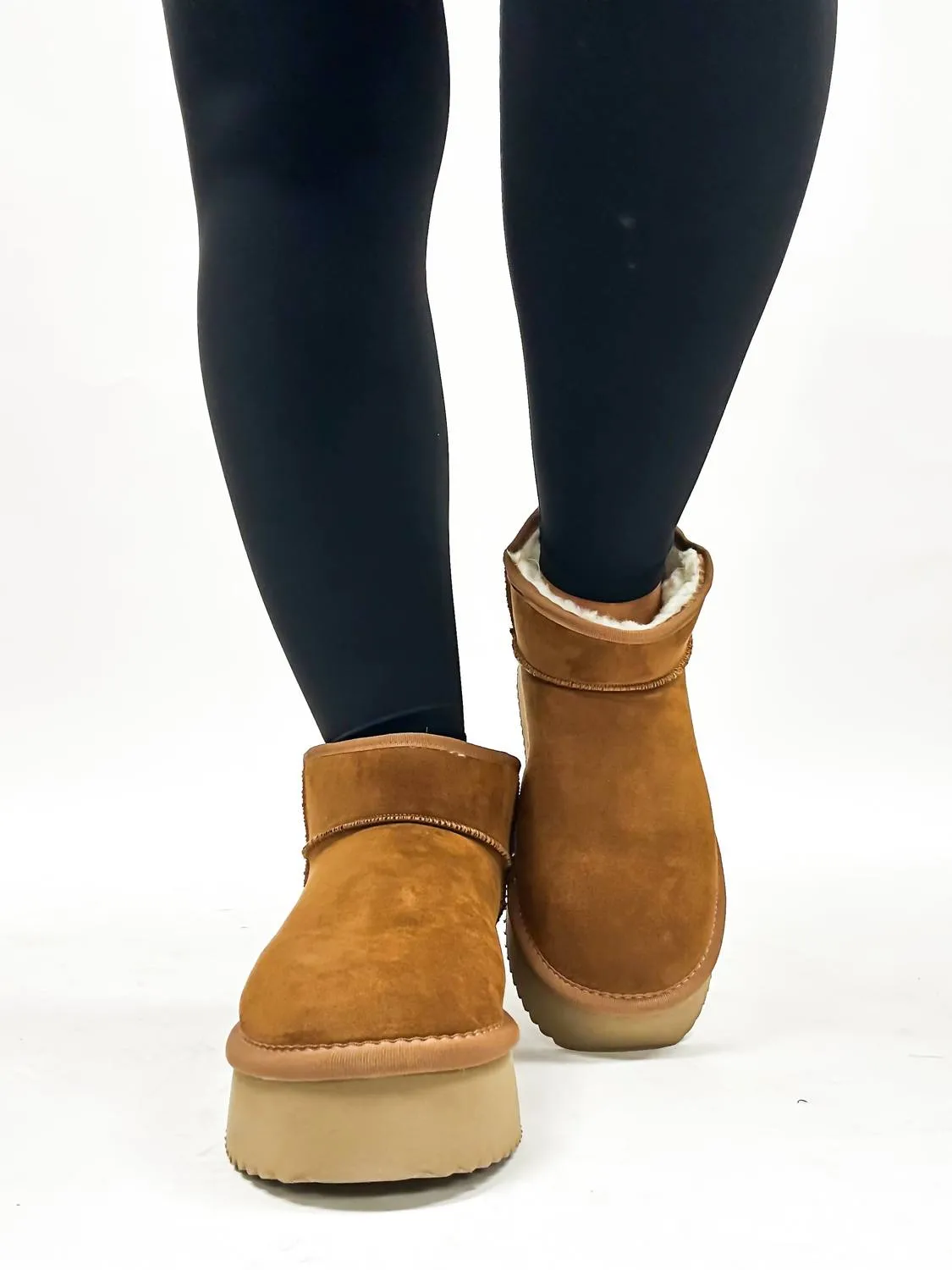 Women's Faux Suede Short Boot