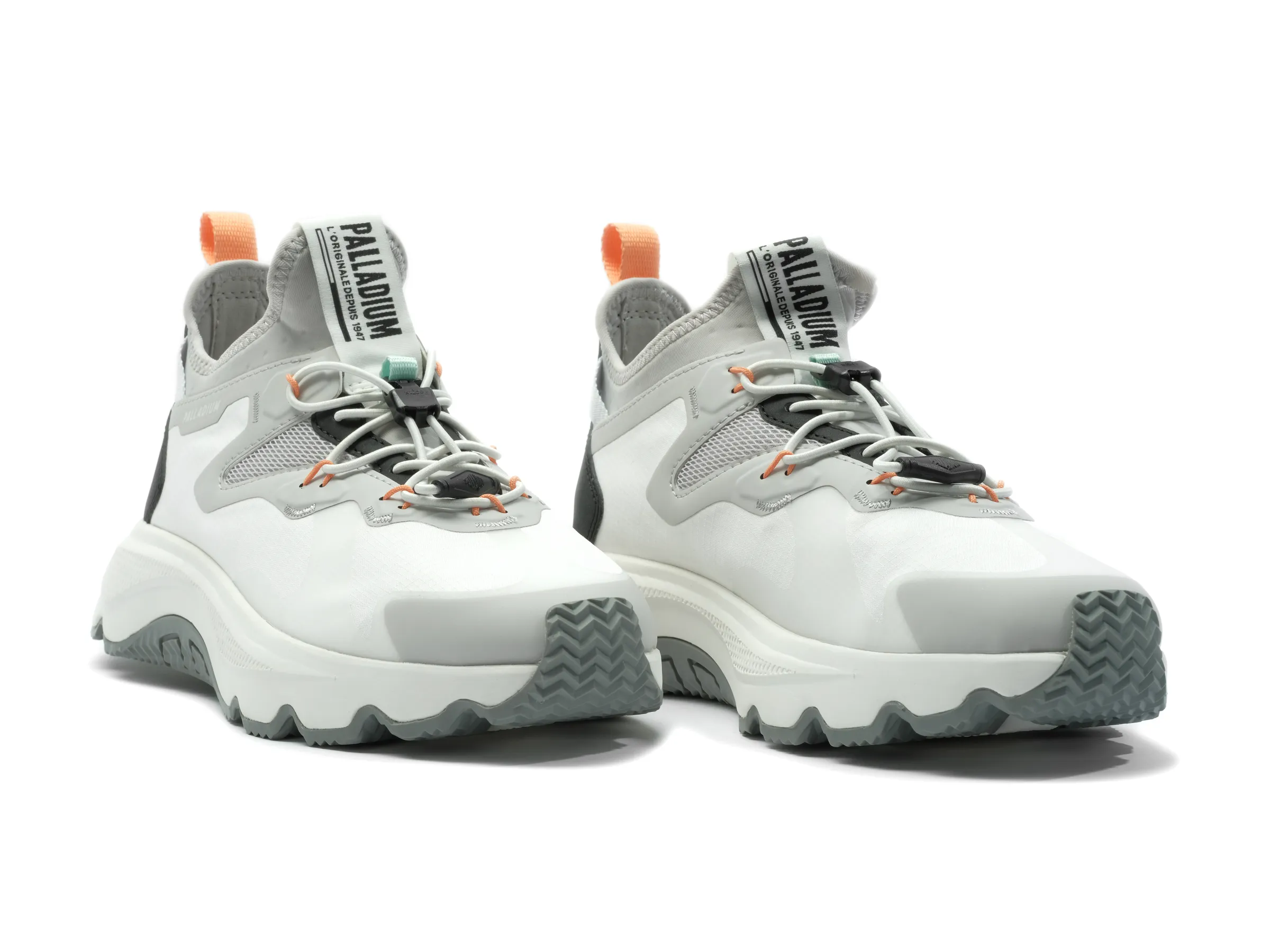 Womens Thunder Lo S Sneakers