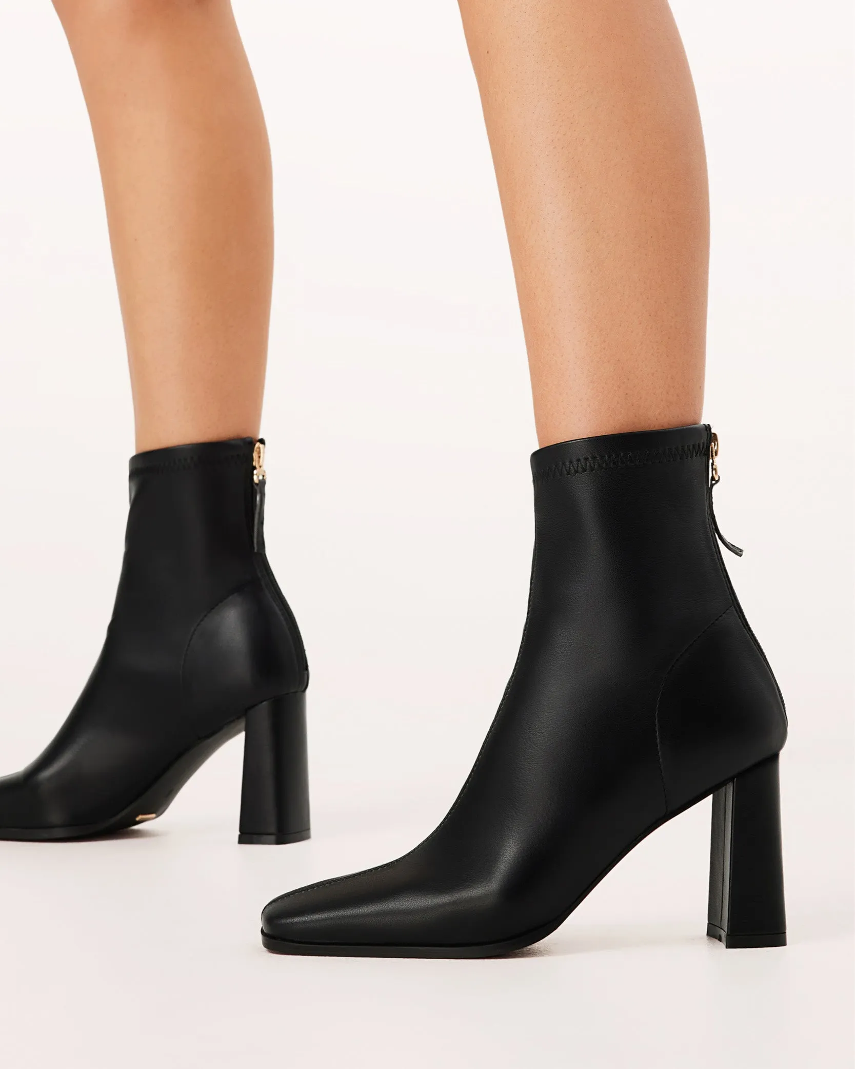 ZADE - BLACK